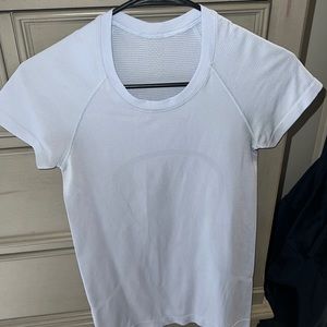 Lululemon swiftly tech